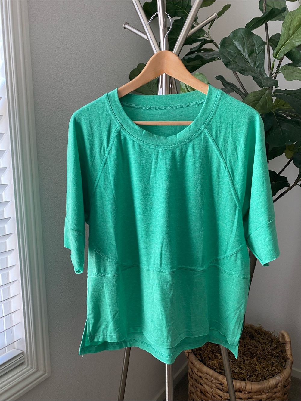 Aumora | Women's Green Summer Casual T-Shirt